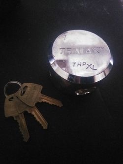 Trimax internal shackle door lock