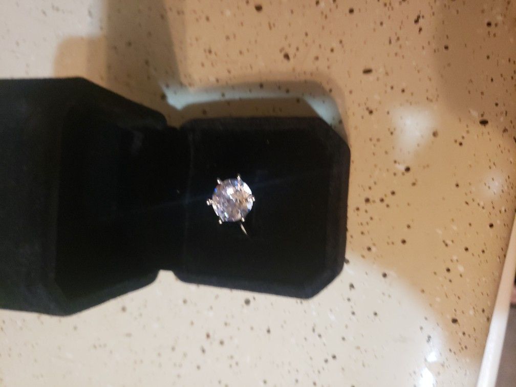 Gorgeous Certified 5 Carat Moissanite Ring