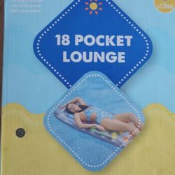 18 Pocket Lounge Swimming