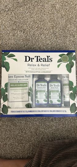 Assorted Bath Supplies & Accessories