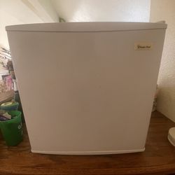 Mini fridge