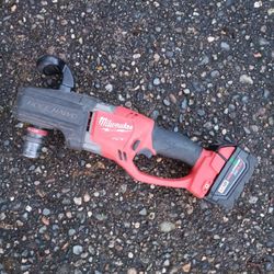 Milwaukee M18 Fuel Hole Hawg Right Angle Drill 2808. 5.0 Amp Battery. Vgood Condition. For Pick Up Fremont Seattle. No Low Ball Offers. No Trades 