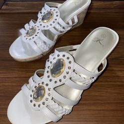 🤍CLASSY WHITE WEDGE SANDALS – SUMMER READY & CHIC!