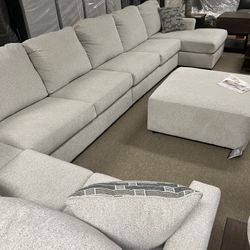 EPIC ULTIMATE ENTERTAINMENT SECTIONAL!