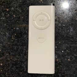 Apple White Remote Control A1156 for Apple-TV, Mac, ipod D2