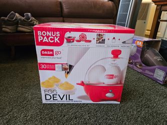 Dash Go "The Amazing Egg Devil Set" rapid egg cooker
