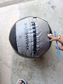 8lb Dynamax Medicine Ball