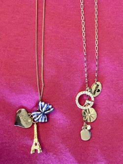 New Fashion jewelry - pretty necklace 2 available now Star fish necklace sold / Come visit