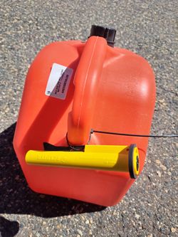 5 Gallon Gas Cans