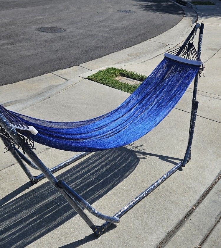 Portable Hammock With Frame No Trees Needed