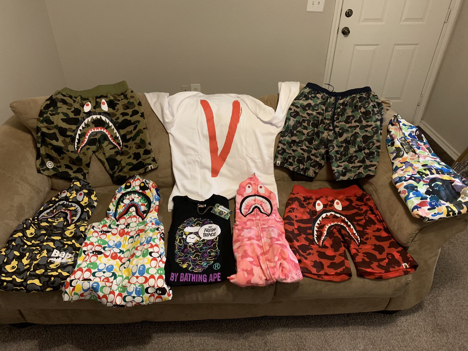 Bape Hoodies/Shirts And Shorts/ 1 Vlone hoodie