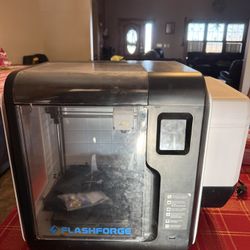 🔥 FlashForge Adventurer 3 – Plug & Play 3D Printer.  Spare nozzle and print bed