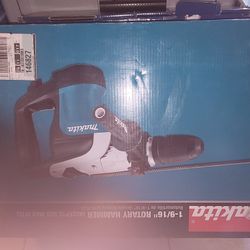 Makita 1-9/16" Rotary Hammer 