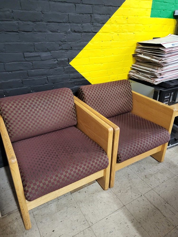 WOOD HIGH QUALITY OVERSIZE CHAIRS BUILT TO LAST (HOME100)