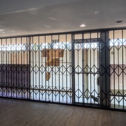 Scissor Gates ( Security Gâtes)