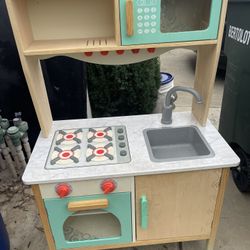 Play Kitchen