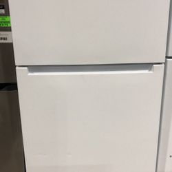 VISSANI MDTF18WHR 18 cu. ft. Top Freezer Refrigerator