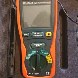 Extech Instruments Model 380260 Insulation Tester / Megohmmeter