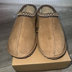 UGG TASMAN 2 (WOMENS) SIZE 6