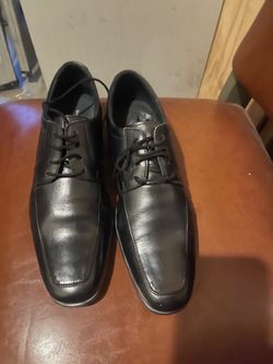 Dress shoes