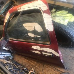 99 Toyota Tacoma  Left  DOOR COMPLETE 