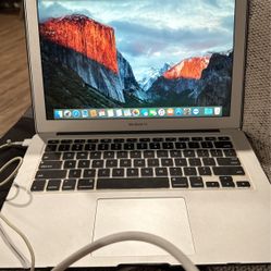 MacBook Air i5 13” 128gb