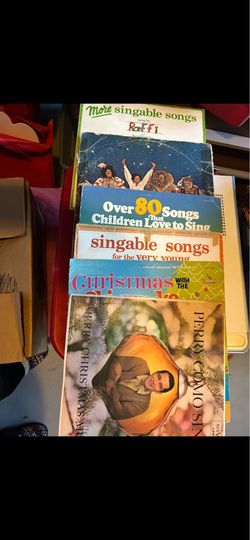 Eight albums 20$