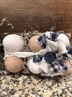 Decorative egg cartons