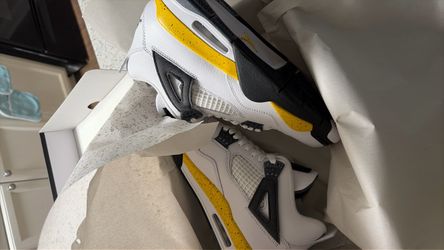 Air Jordan 4
