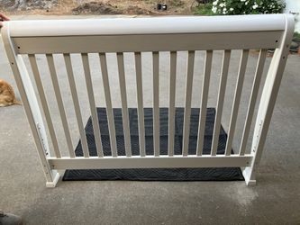 White Headboard Full Size Bed