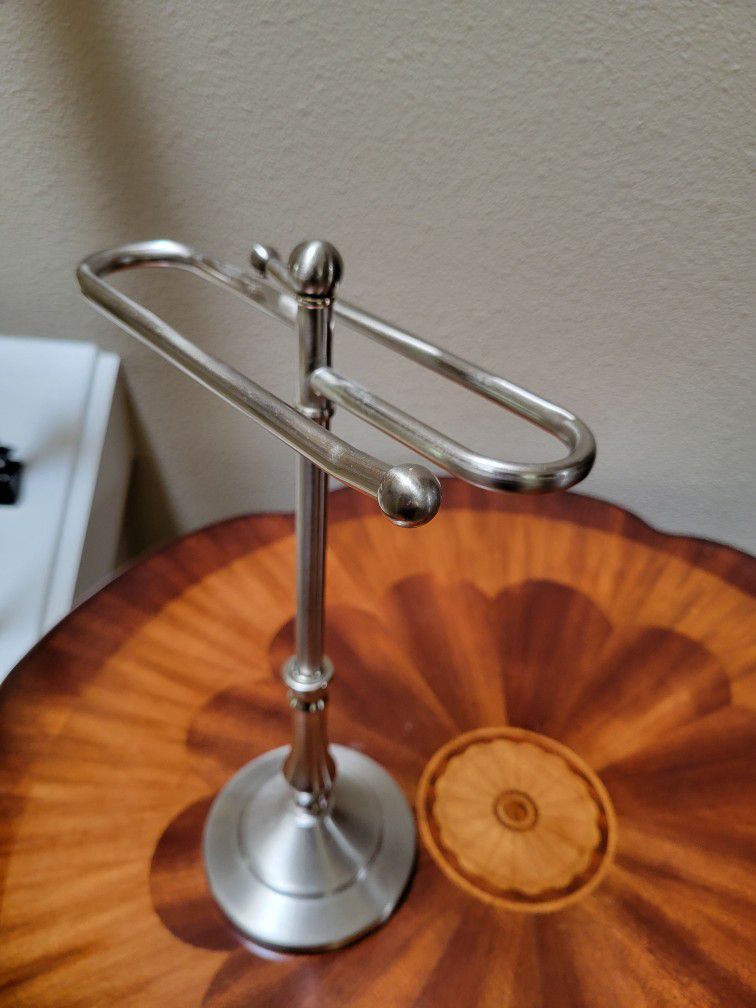 Pewter Colored Hand Towel Holder