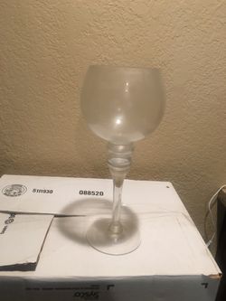 Glass candle holder