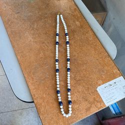 28” inches blue and white necklace