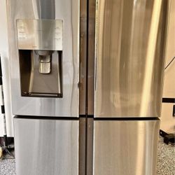 Refrigerator 