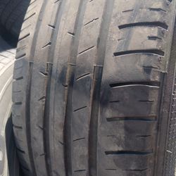 205/65R15 Iris Tire (1)