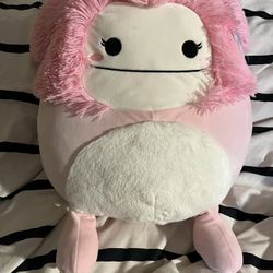 Squishmallow Bigfoot 16 Inches Pink Brina