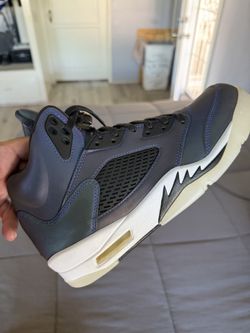 Jordan 5's Retro Oil Grey