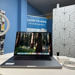 2021 MacBook Pro M1 Pro 512 SSD 16 GB