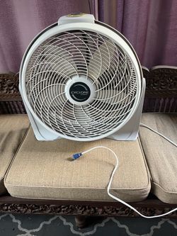 Lasko Cyclone 3 speed Circular Fan 20 inch