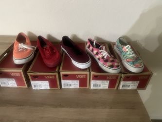 VANS - Sneakers/Tennis Shoes/Skater Shoes