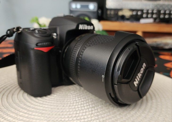 Nikon D7000 w Battery