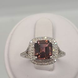 14k Gold Diamond Ring With Wine Color Tourmaline 