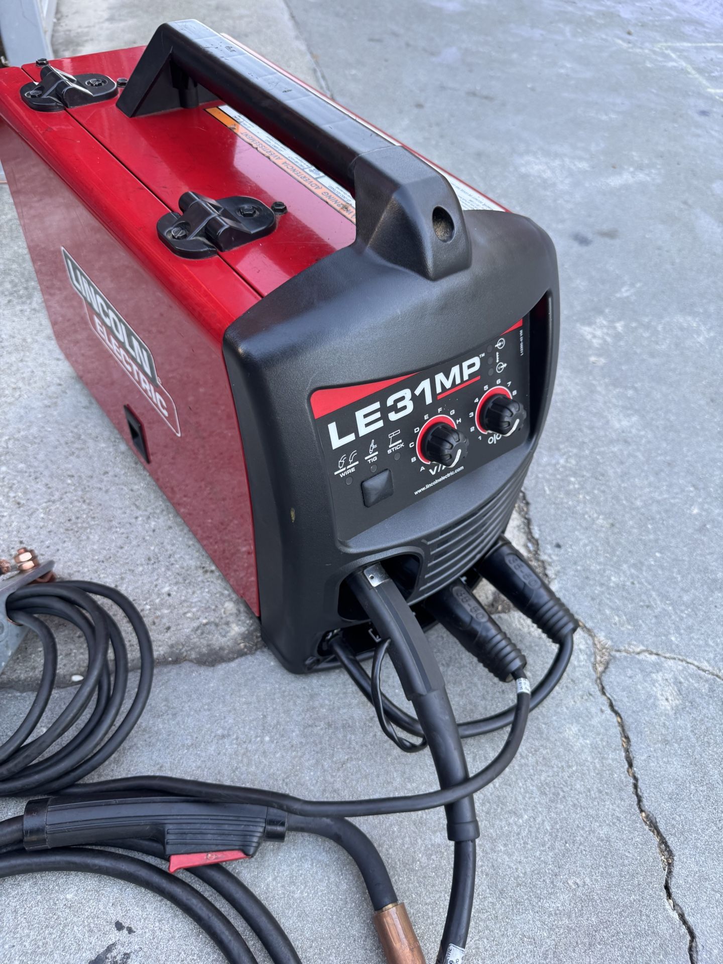 Lincoln LE31mp Multiprocess Welder 110v Excellent Condition Like New