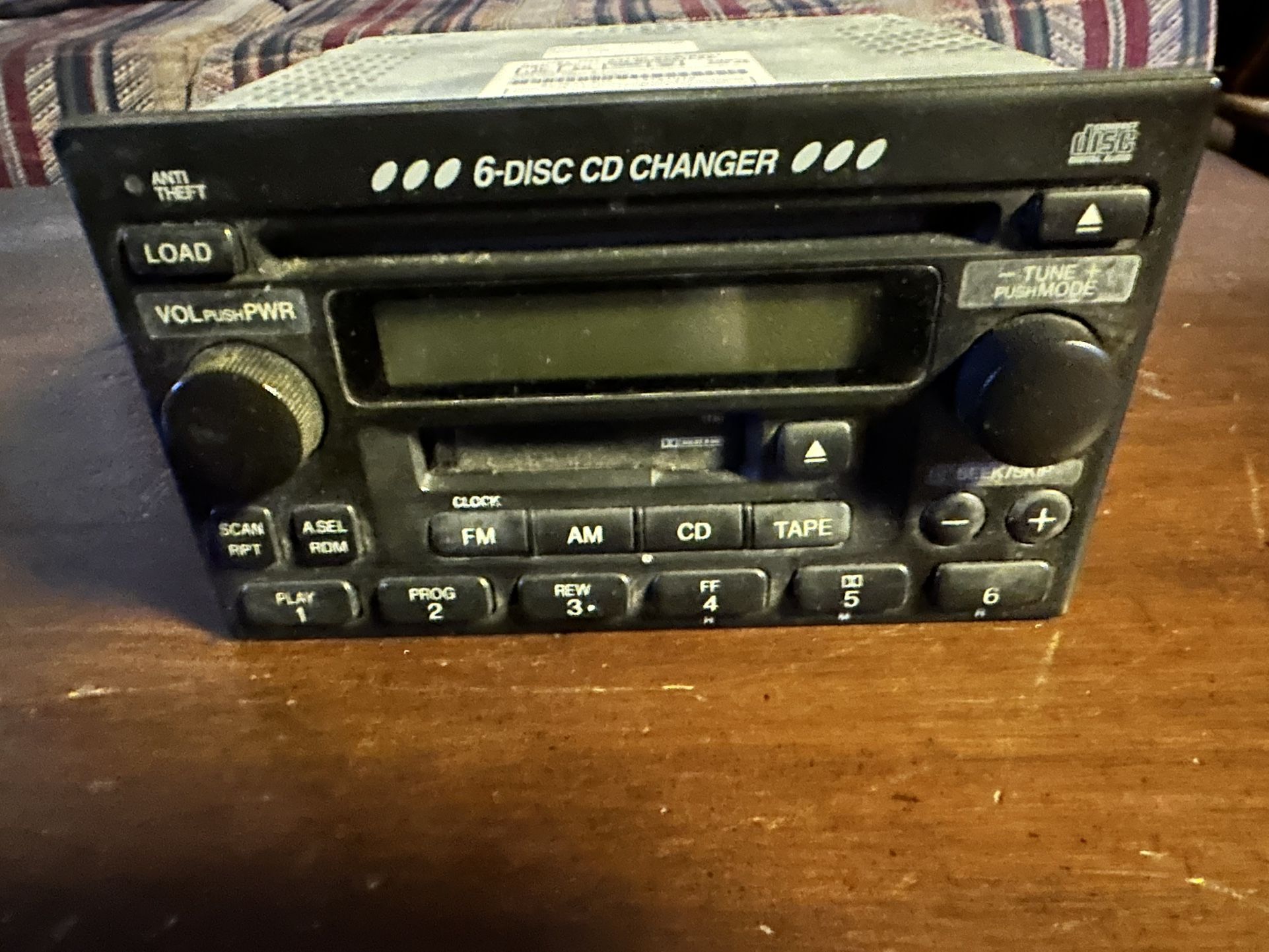 99-06 Honda CRV Stereo 