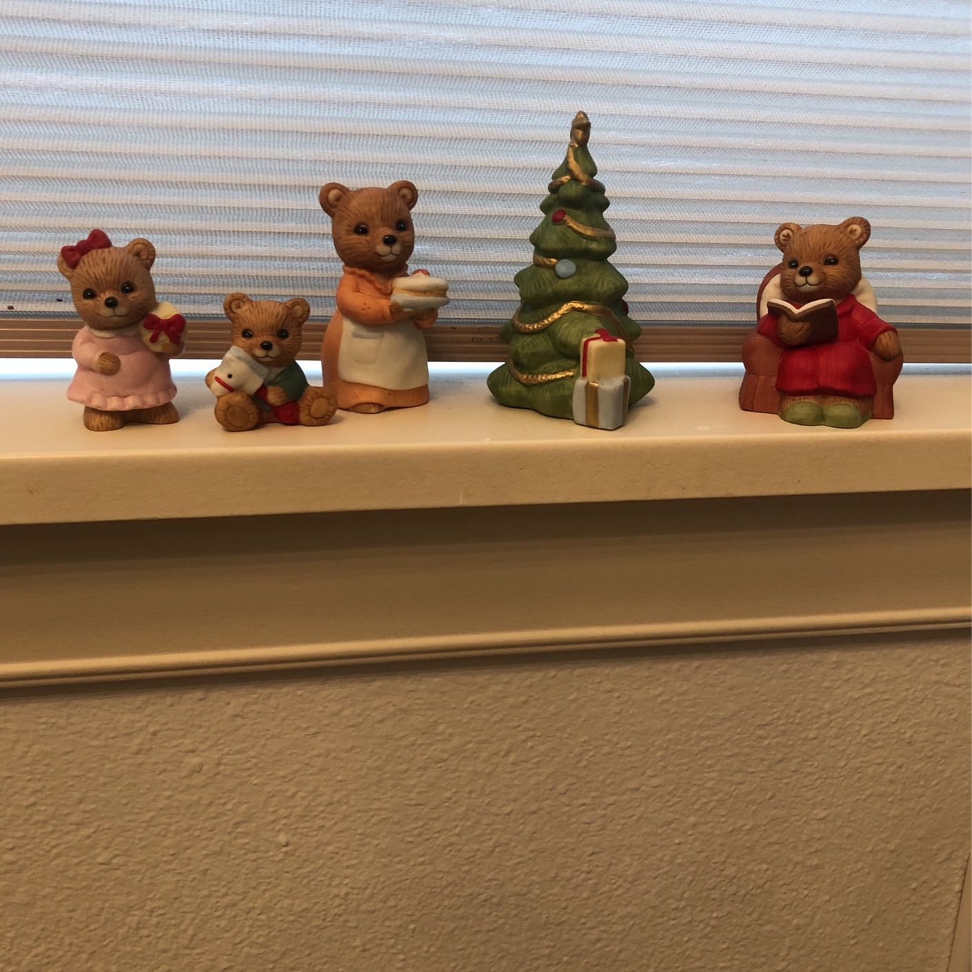 Vintage Homeco Ceramic Bears Christmas Figures