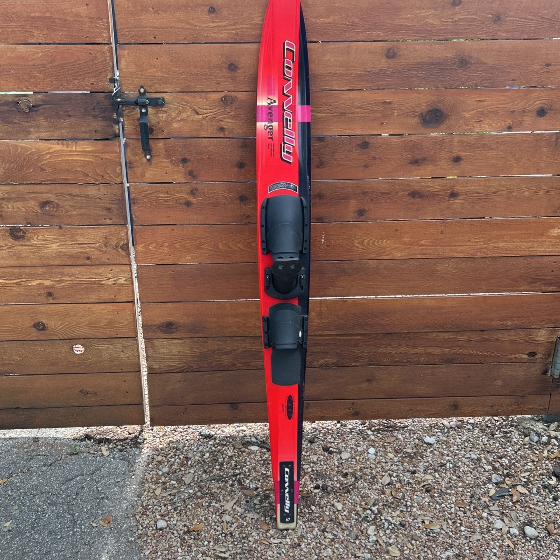 Connely Avenger Ski