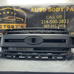 FORD F150 GRILLE WITH SHUTTER 2018-2020 oem