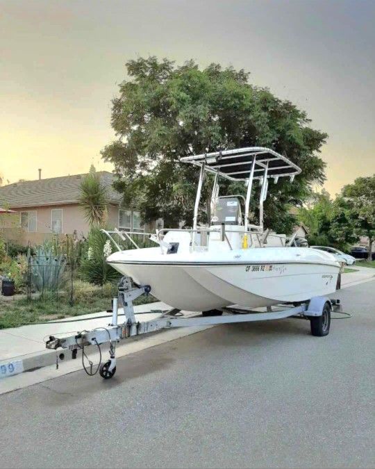 2018 Bayliner 18ft Fishing Boat Work Good Brand New Tires I Have The Chair For On Front The Boat So You Can Seat On Fishing And Cushions For Boat 