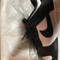 Nike Pandas Size 8.5 Women 
