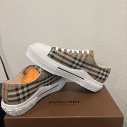 Men’s Burberry Shoes  Size 10US/43EU
